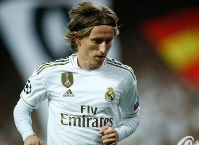 意媒：尤文关注里尔18岁中场布阿迪，若身价合理他们将会行动